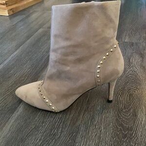 NEW Suede booties 38